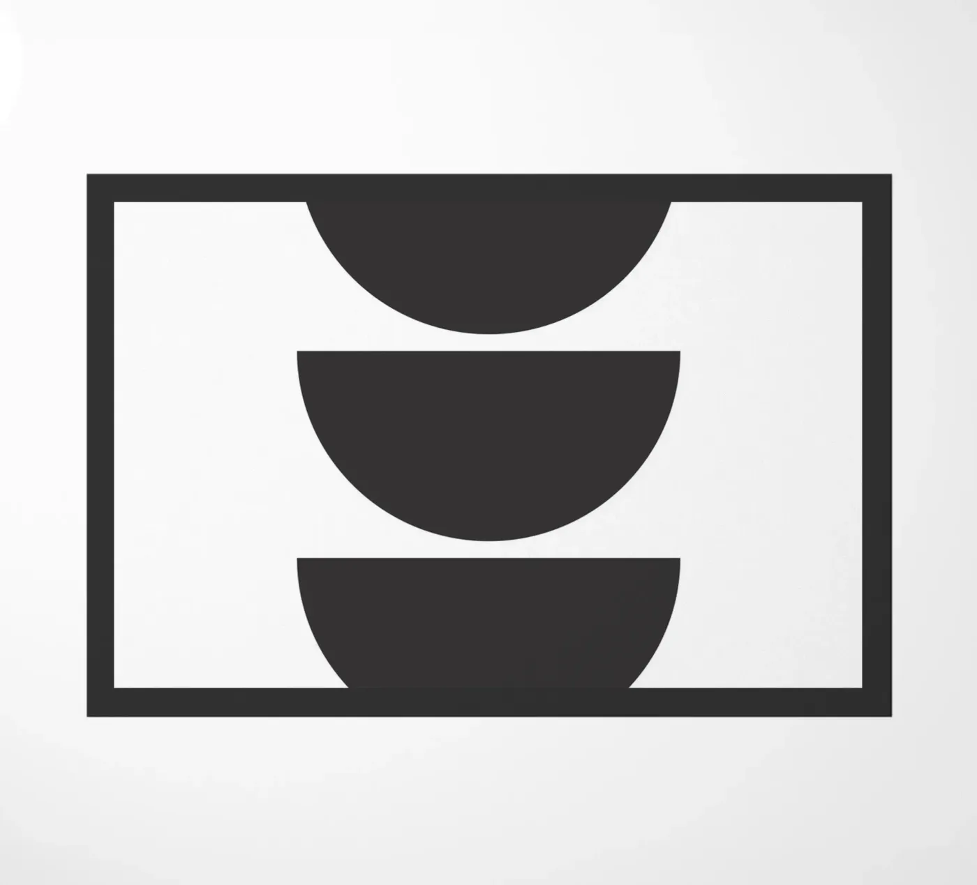 Three black semicircles zerbino da LisaArtes