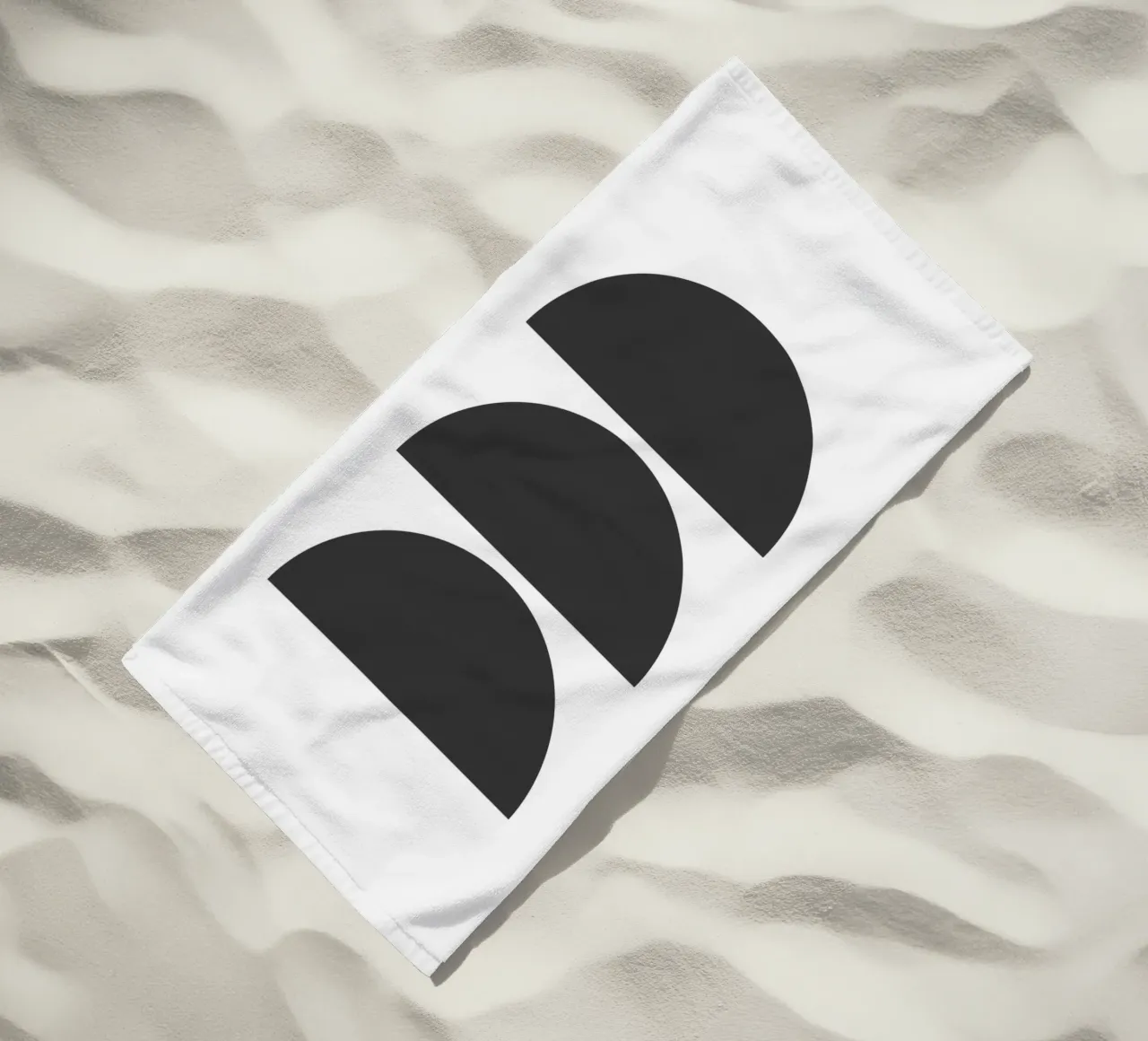 Three black semicircles telo mare da LisaArtes
