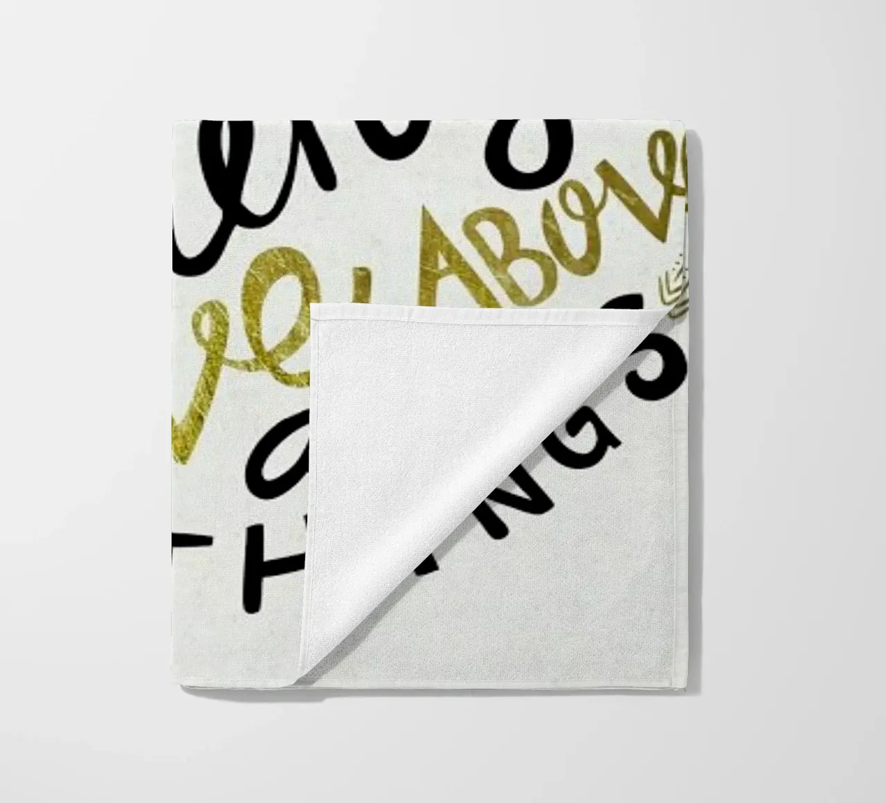 Love Above All Things telo mare da Pom Graphic Design