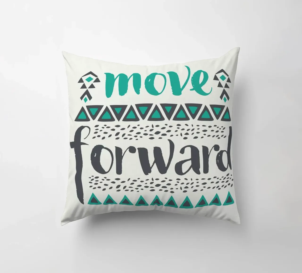 Move Forward cuscino da Pom Graphic Design