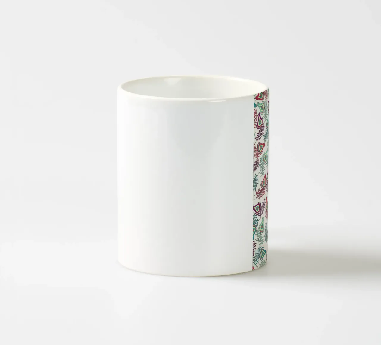 Peacock Feathers tazza in ceramica da Pom Graphic Design