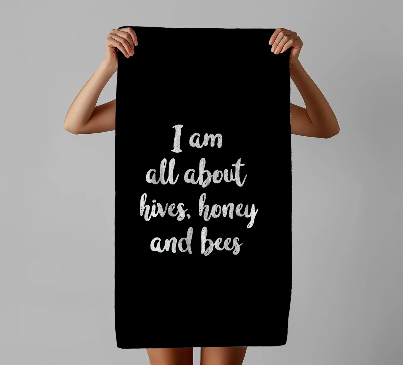 I am all about hives, honey and bees toalla de baño de happieeagle