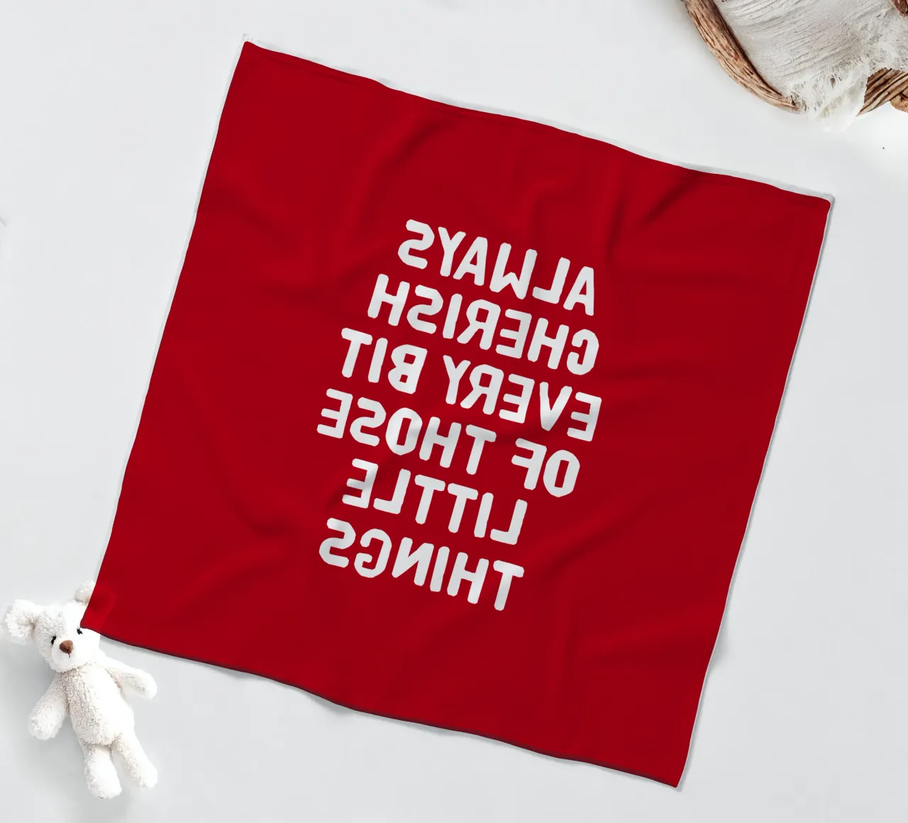 Always cherish every bit of those little things coperta in pile da happieeagle