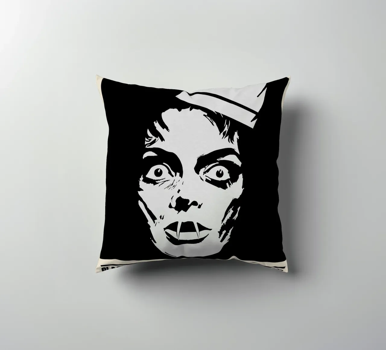 Black Sunday cuscino da TheArtstudio