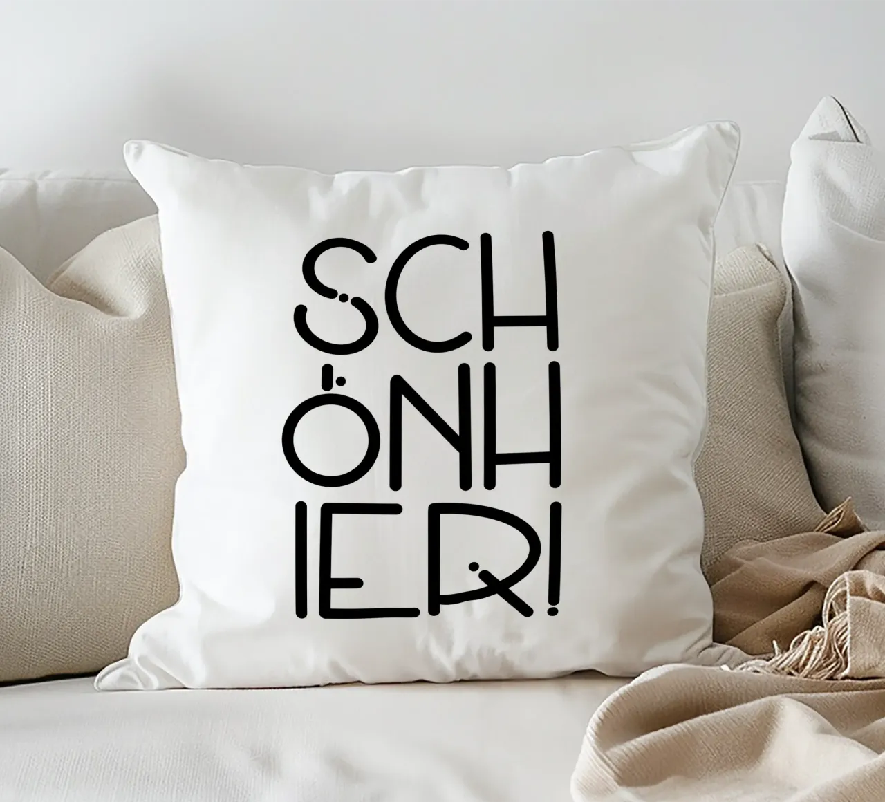 SCHÖN HIER! cuscino da LIMITED EDITION LETTERS