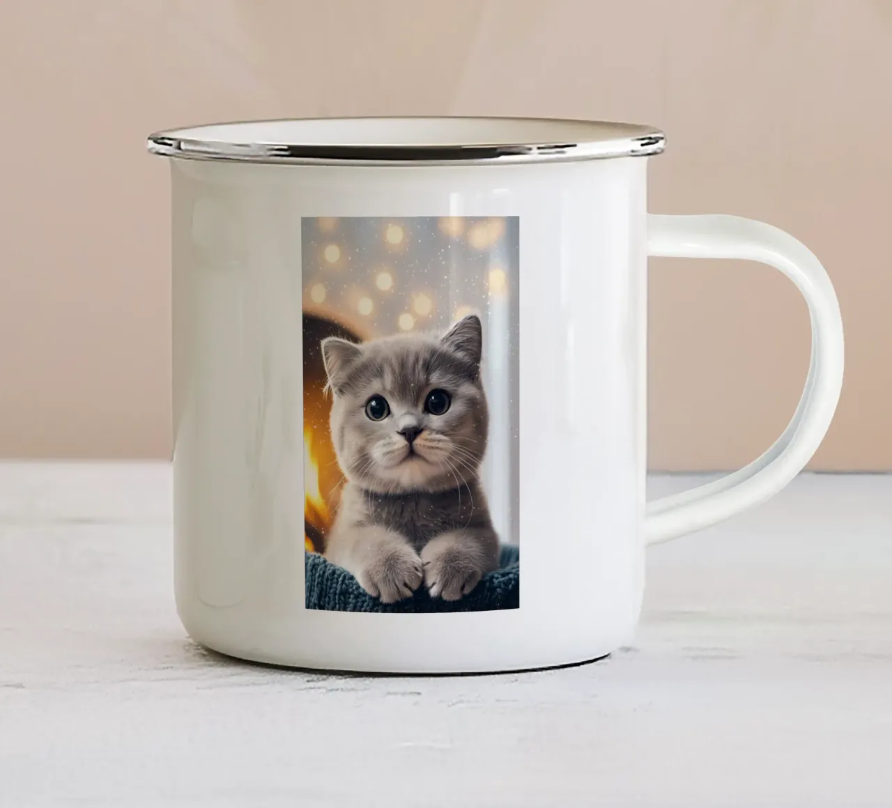 Eroe #33: Gatto in inverno tazza in smalto da farbenhelden