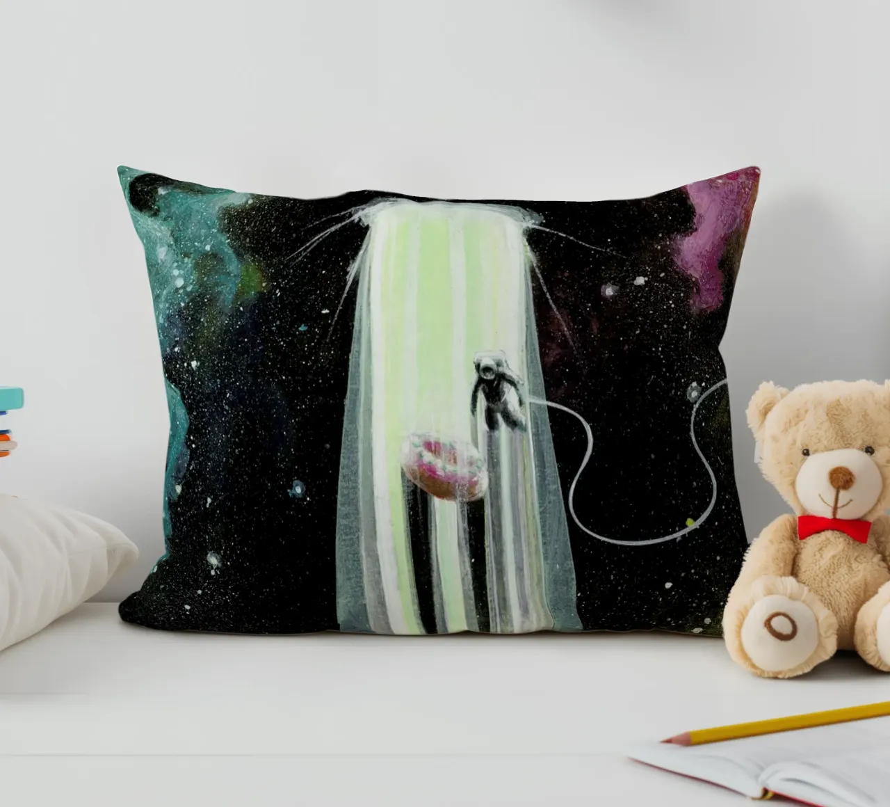 Donut Dimension cuscino da Jared Yamahata