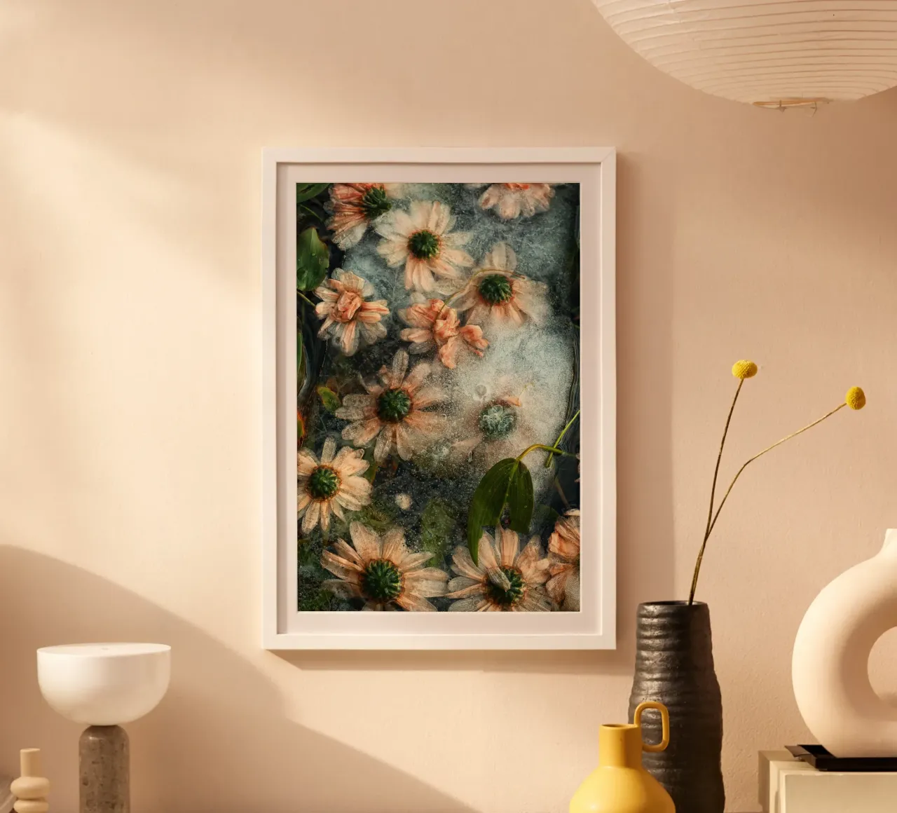 Frozen Romance – Flowers Captured in Ice poster da Curious Collections by Marielle Leenders