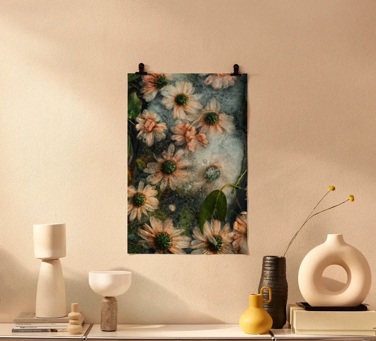 Frozen Romance – Flowers Captured in Ice poster da Curious Collections by Marielle Leenders