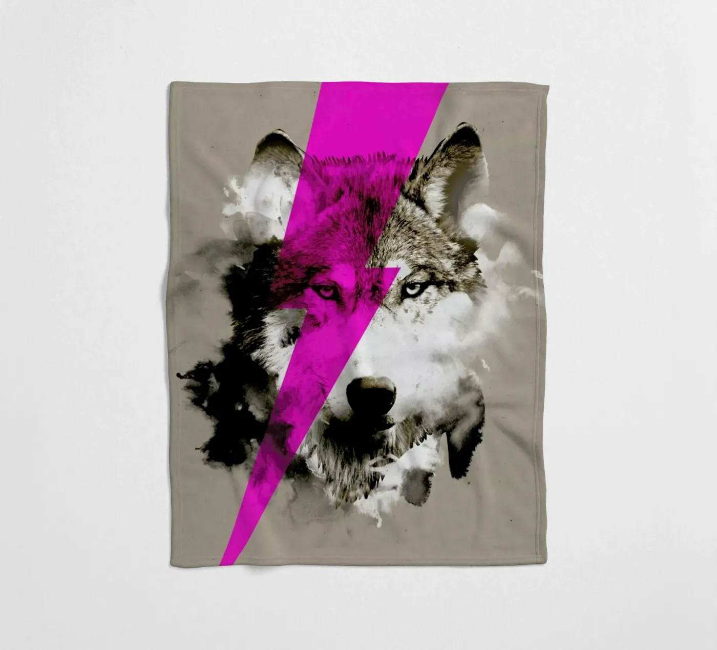 Wolf rocks Fleecedecke von Róbert Farkas