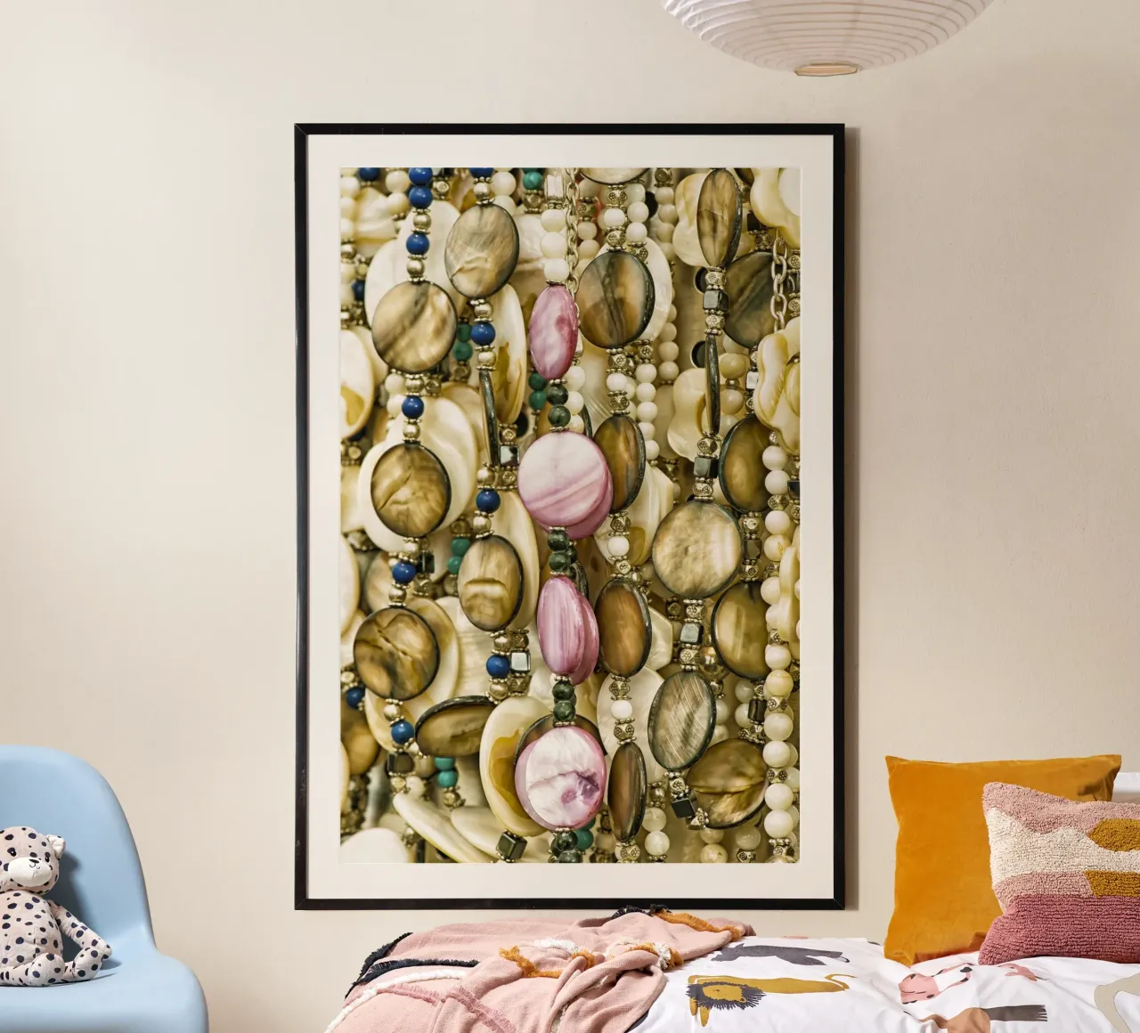 Necklaces – Timeless Elegance with Natural Radiance poster da Curious Collections by Marielle Leenders