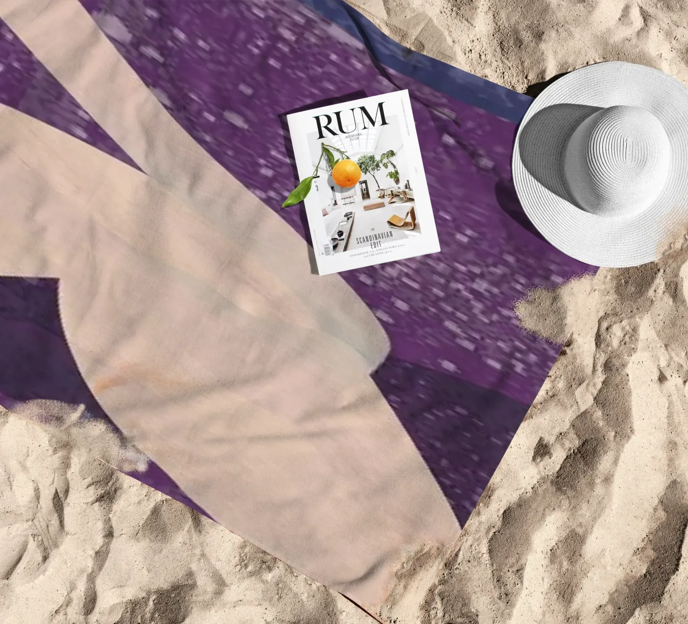 Poolside serviette de plage de Laura O'Connor