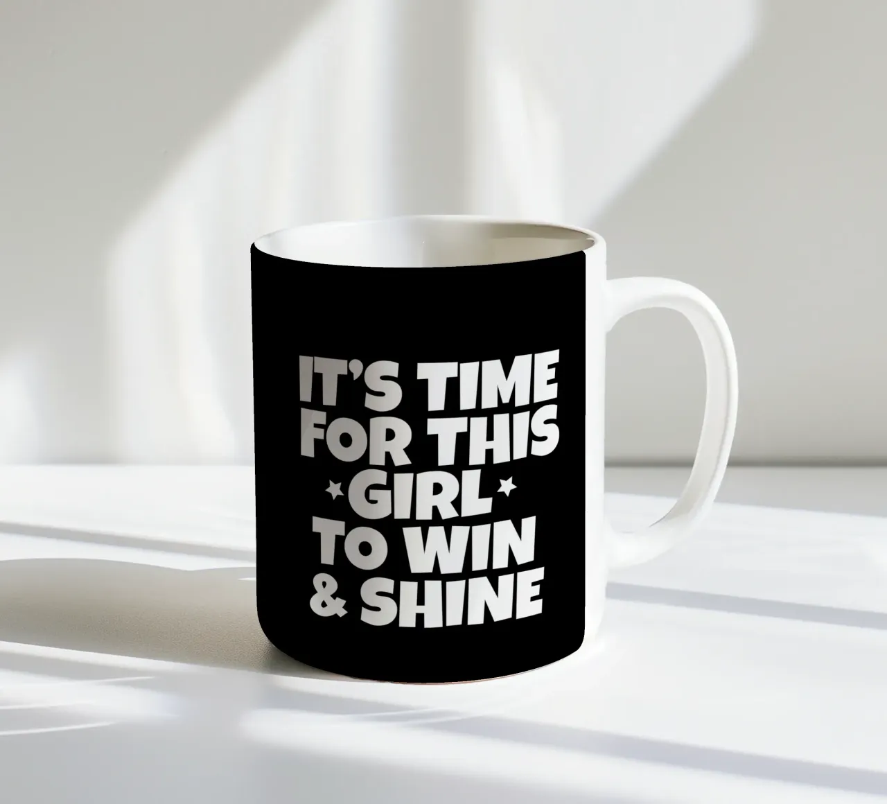 It's time for this girl to win and shine tazza in ceramica da happieeagle