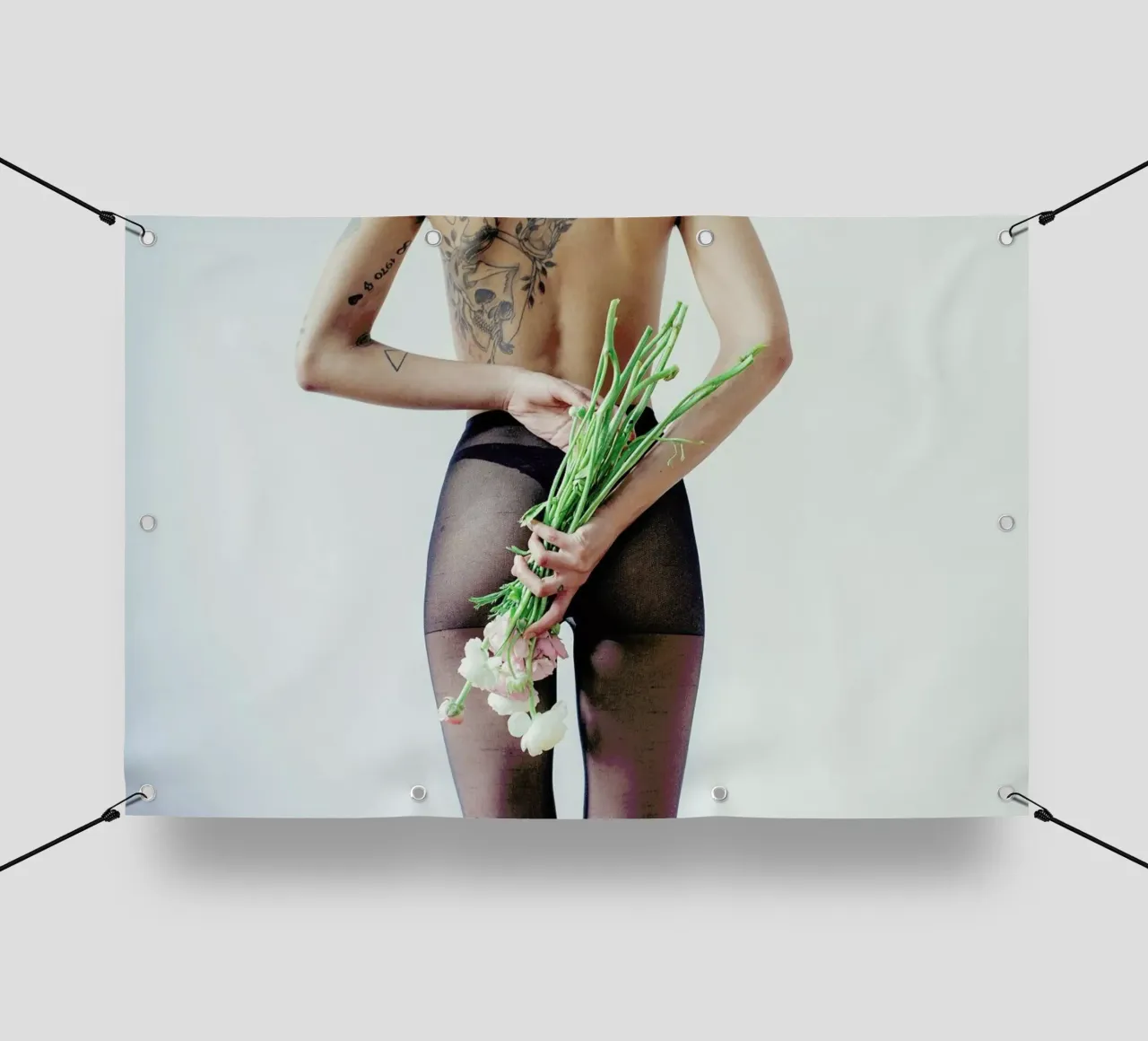 Flowers And Tights 1 telo in pvc da Chris Abatzis