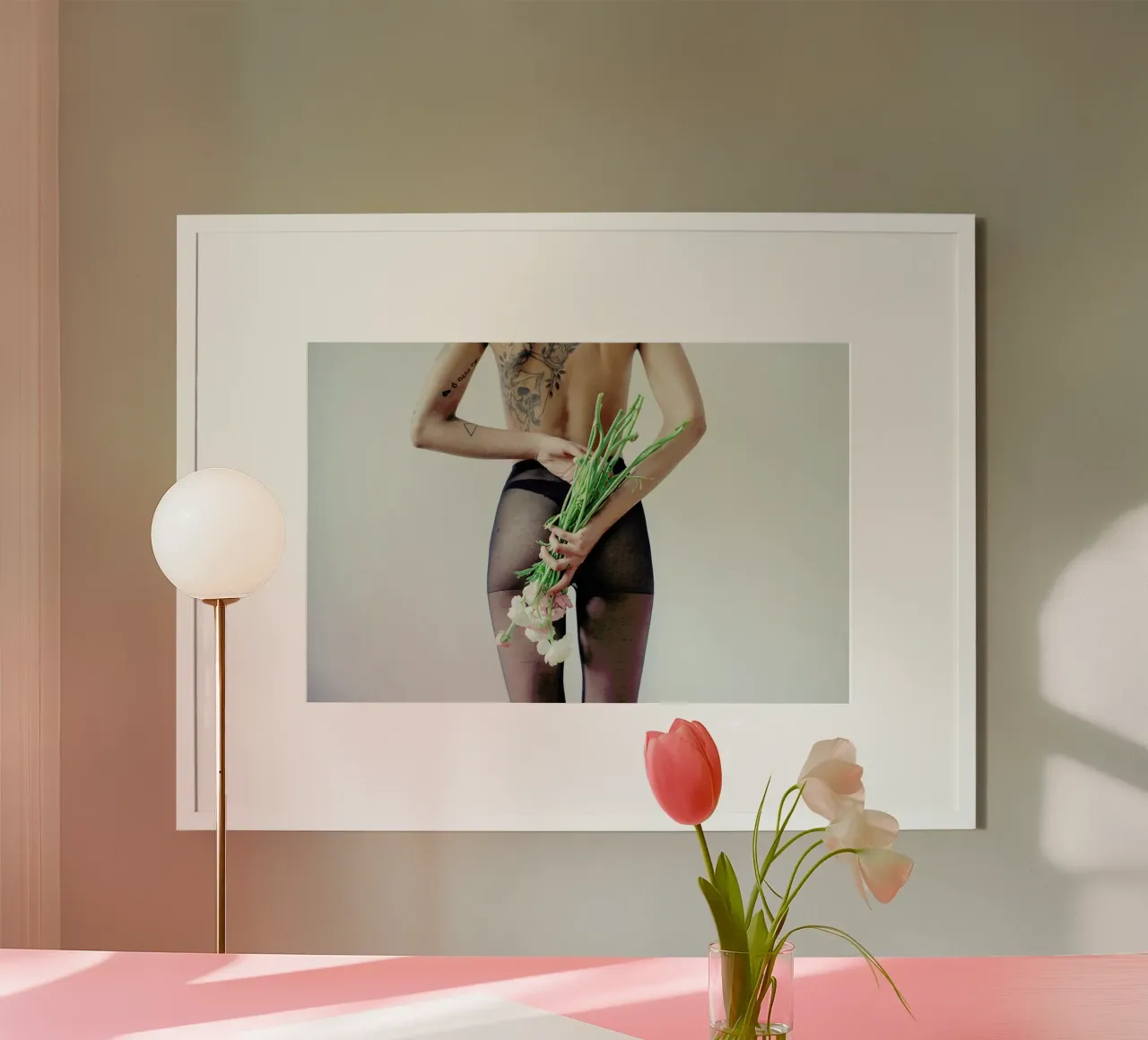Flowers And Tights 1 carta hahnemühle da Chris Abatzis
