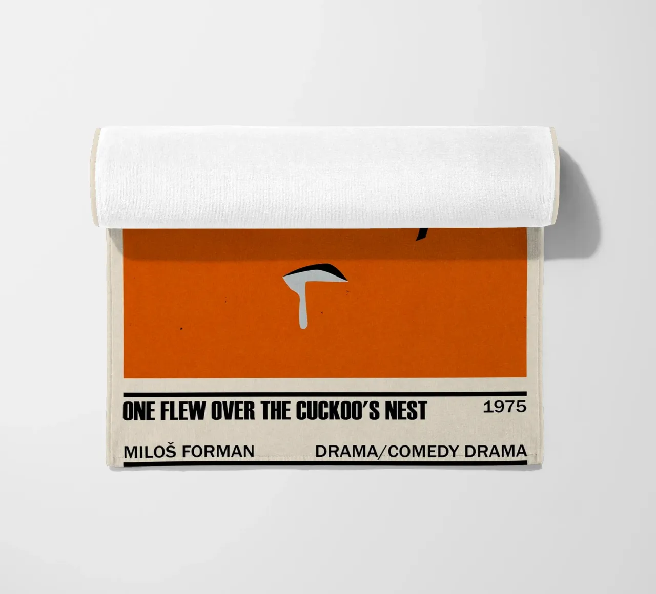 One Flew Over the Cuckoo_s Nest Strandtuch von TheArtstudio