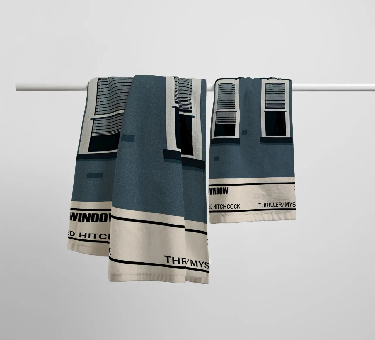 Rear Window asciugamano da bagno da TheArtstudio