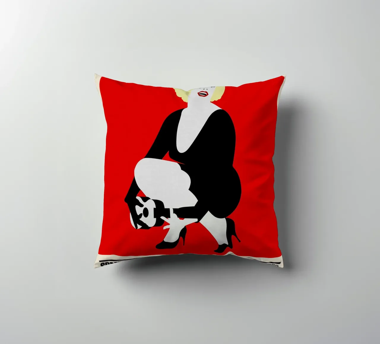Some Like It Hot cuscino da TheArtstudio
