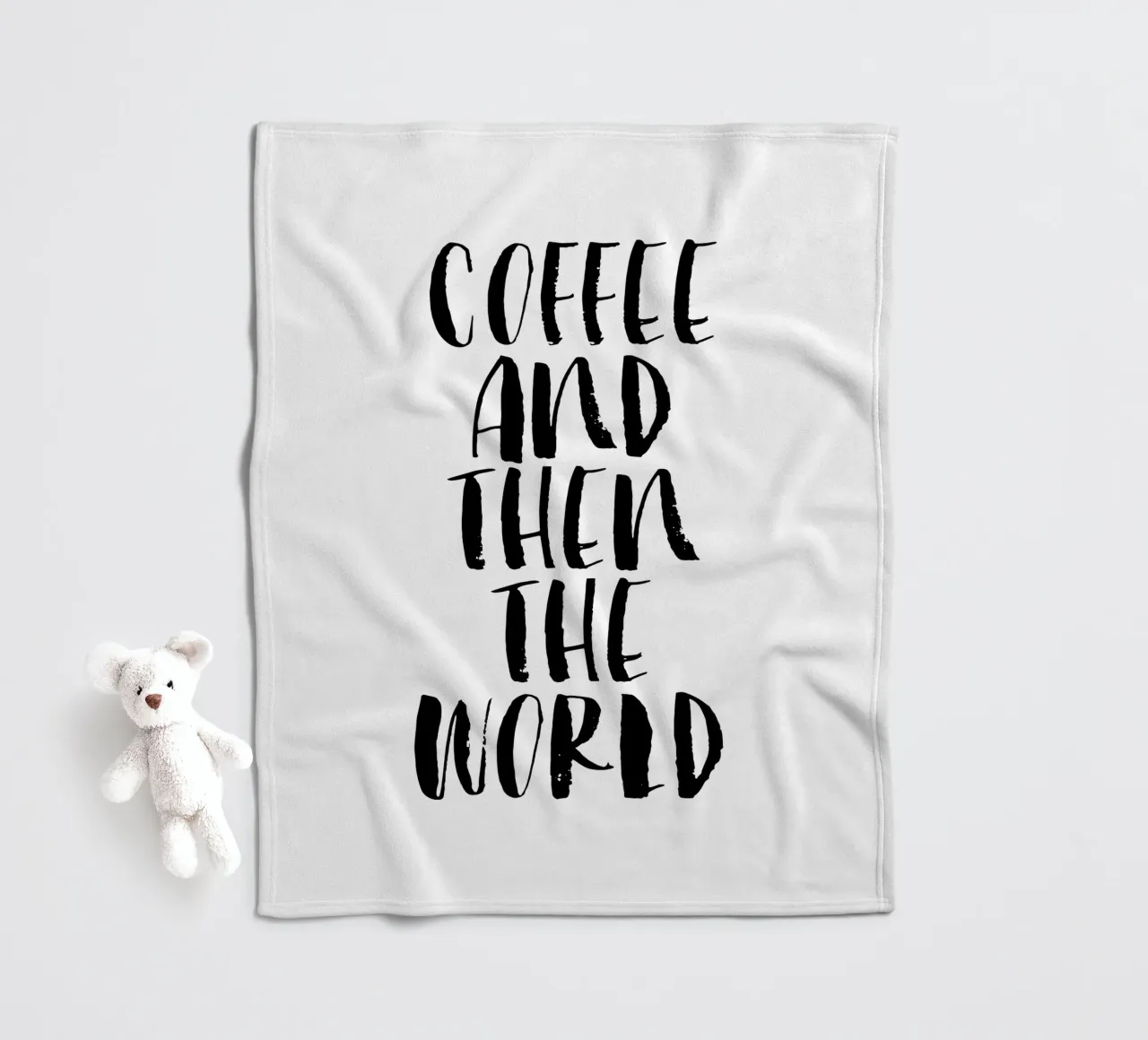 Caffè e poi il mondo in bianco e nero coperta in pile da THE MOTIVATED TYPE