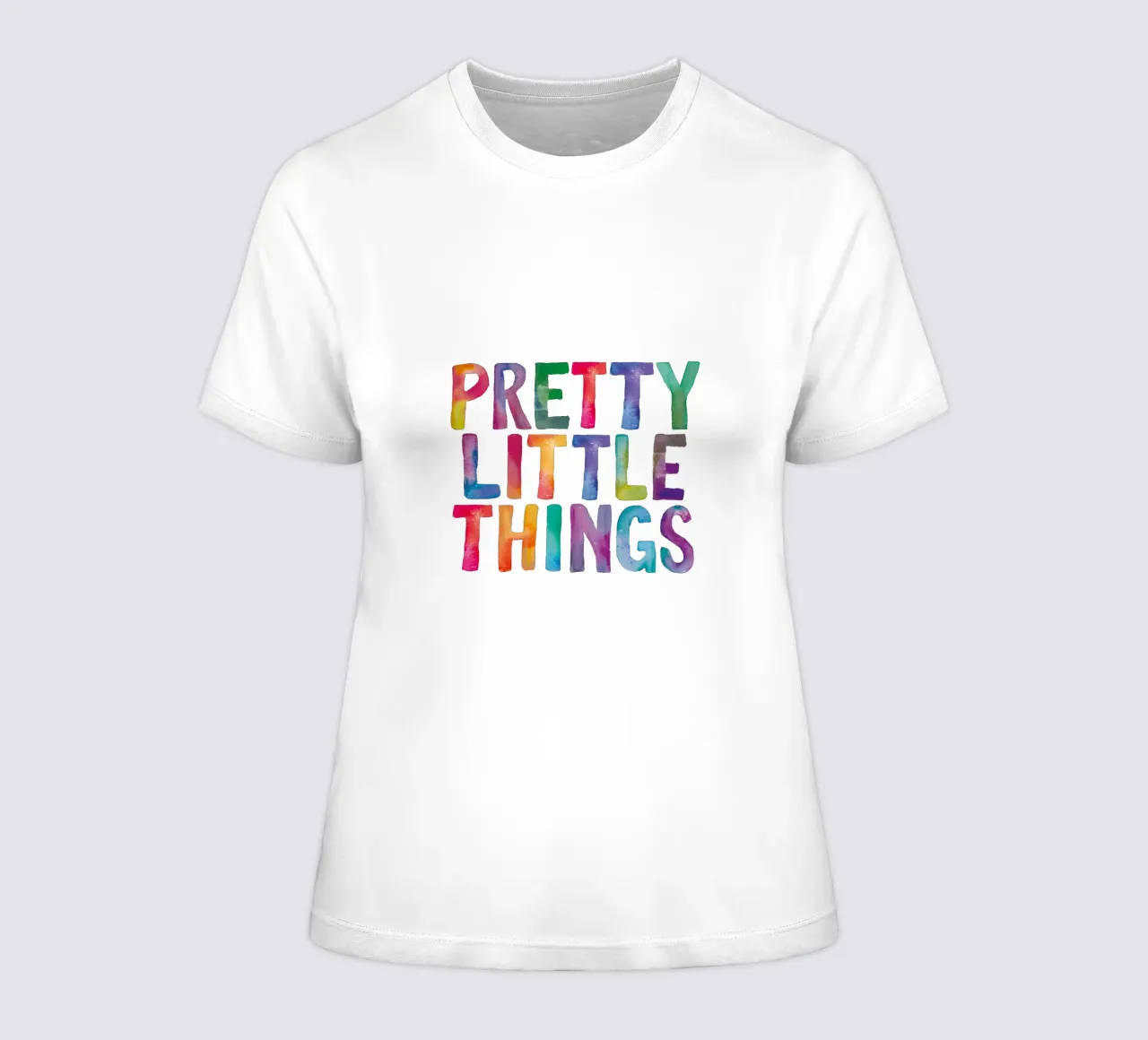 Pretty Little Thing Arc-en-ciel Design typographique t-shirt ajusté pour femmes de THE MOTIVATED TYPE