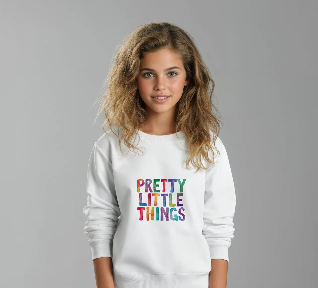 Pretty Little Thing Arcobaleno Tipografia Design felpa bambino da THE MOTIVATED TYPE