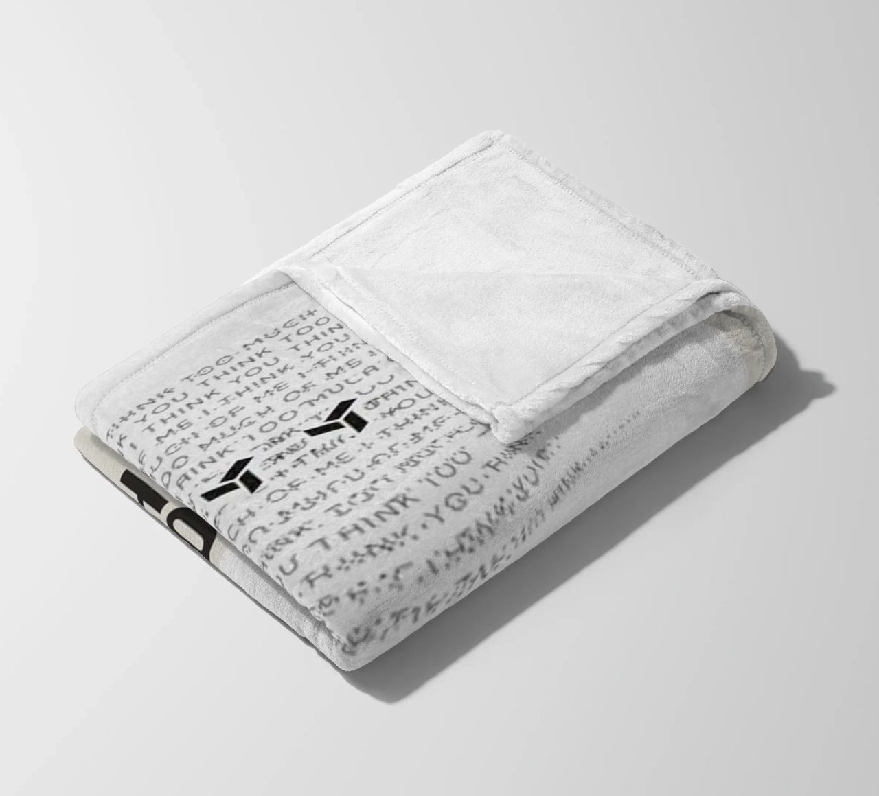 I THINK YOU THINK TOO MUCH OF ME coperta in pile da SoundStudio