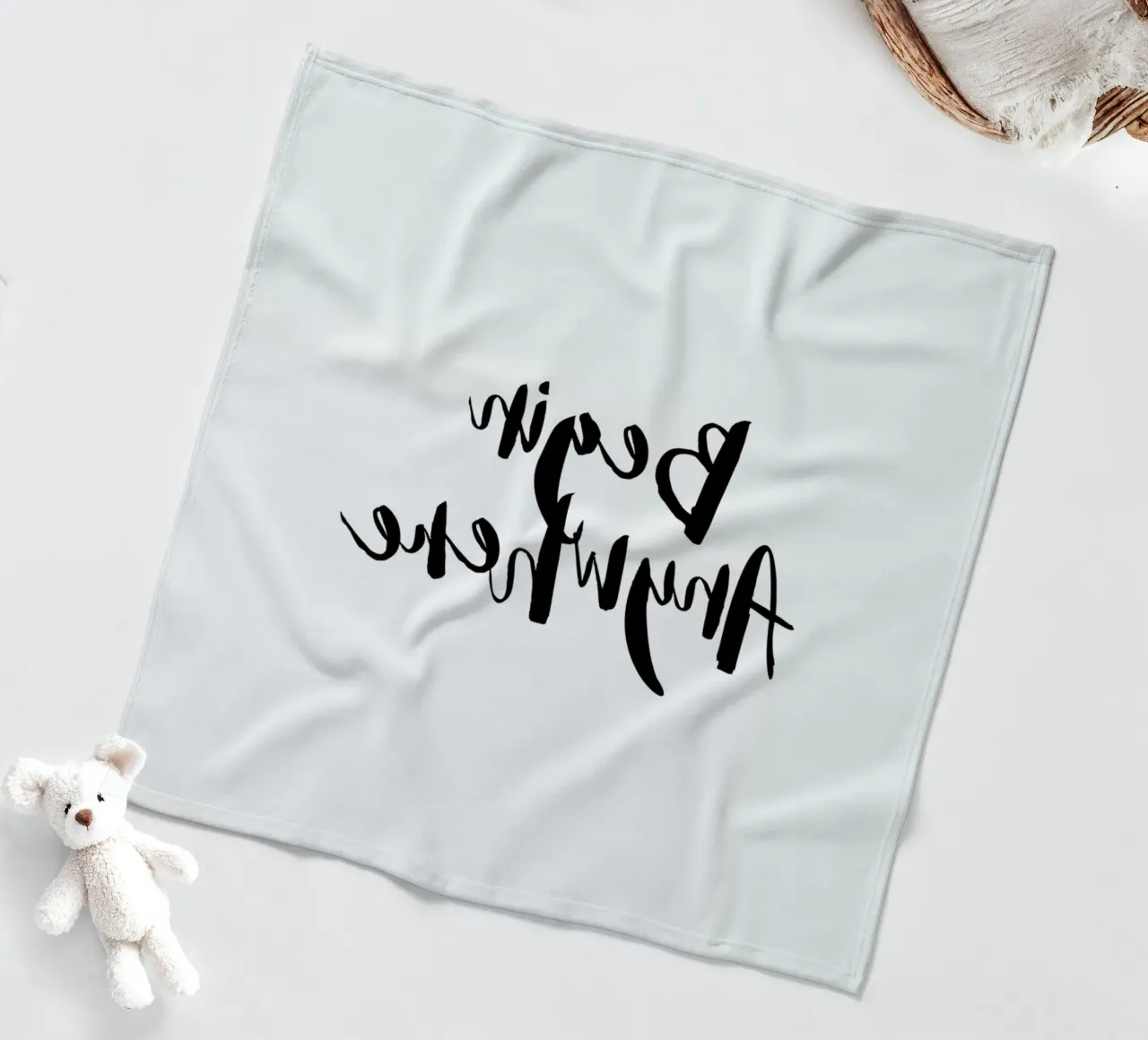 Begin Anywhere coperta in pile da Maria Kritzas