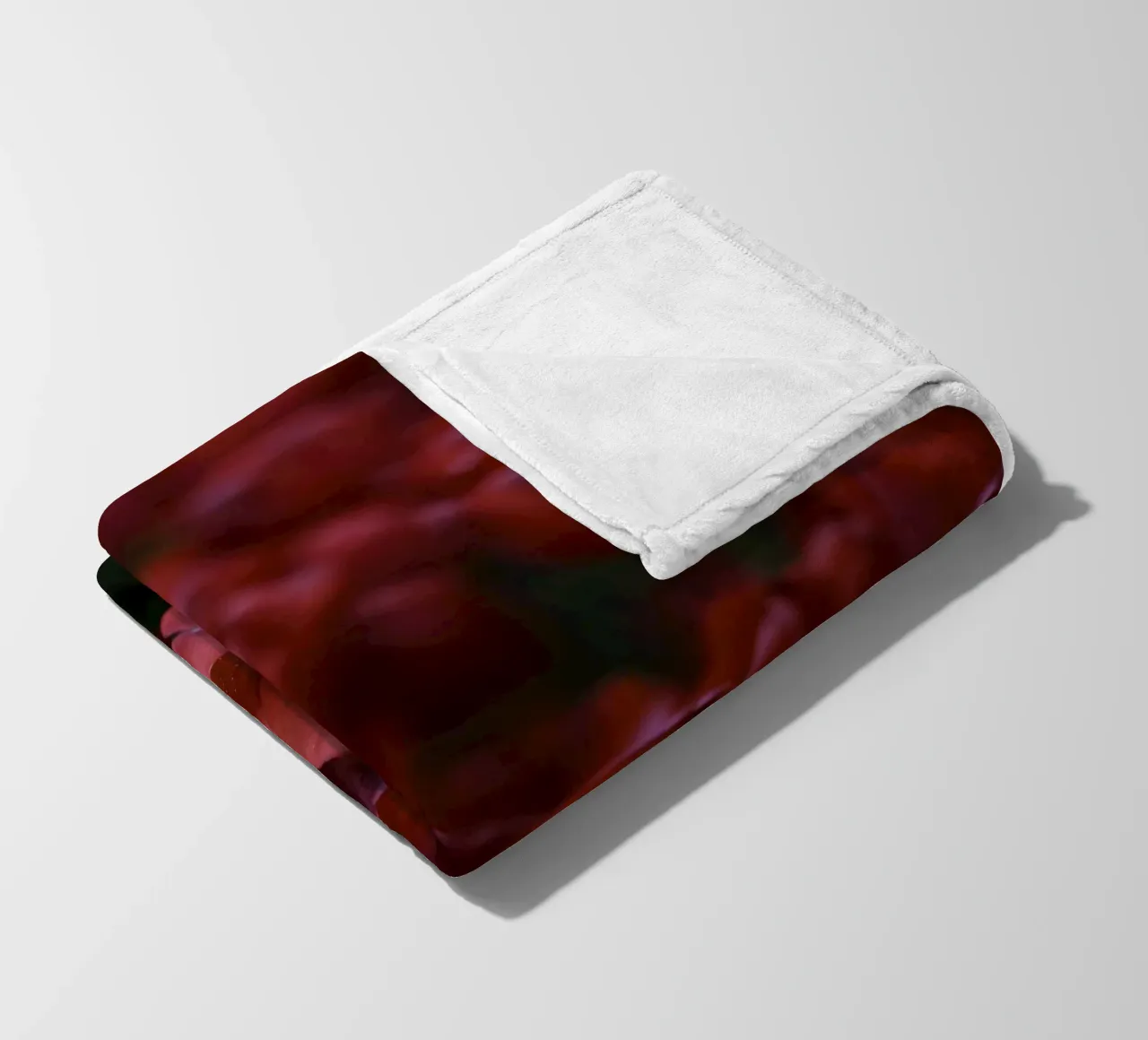 Passion in Nature – The Allure of a Red Tulip coperta in pile da Curious Collections by Marielle Leenders