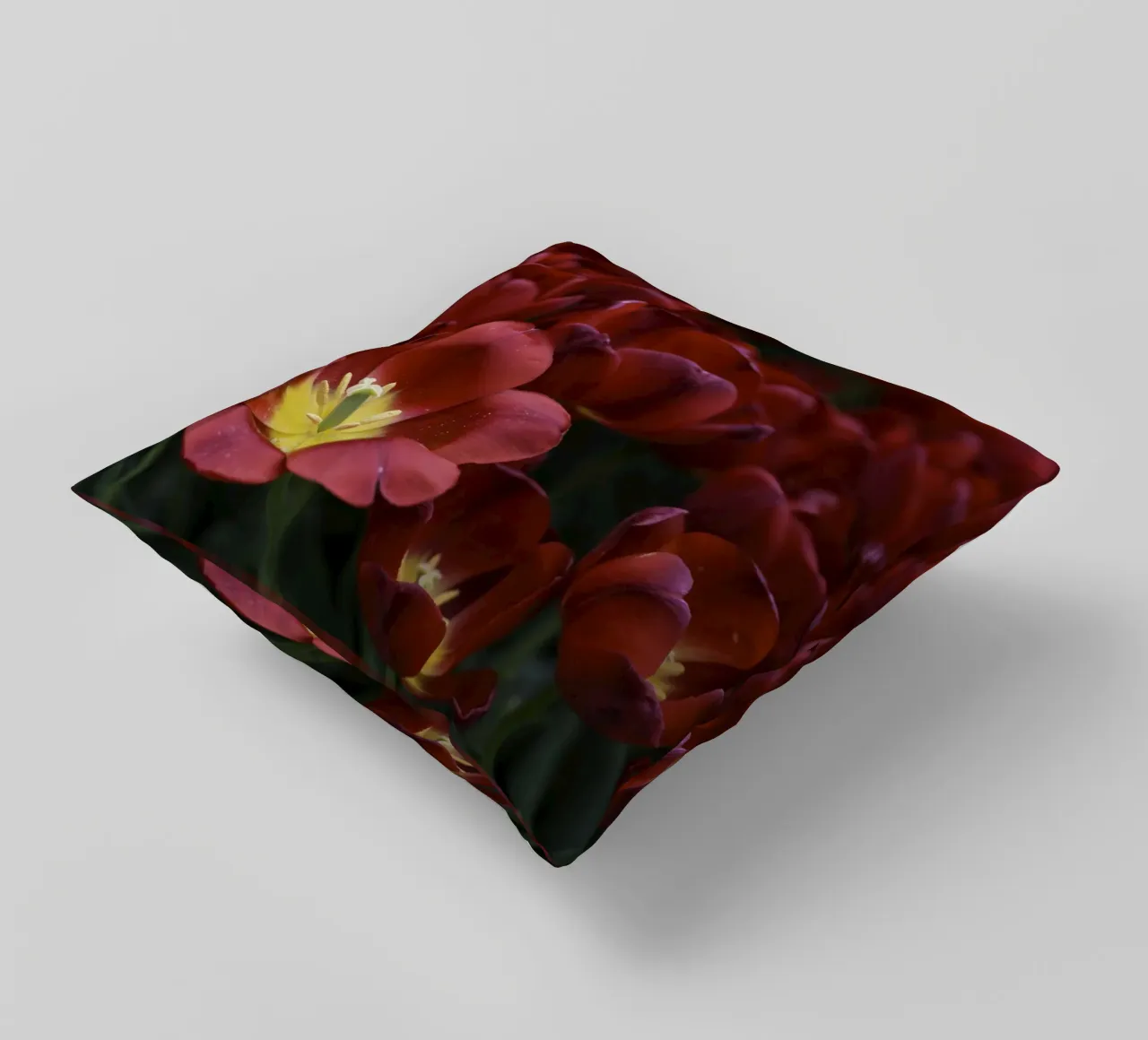 Passion in Nature – The Allure of a Red Tulip cuscino da Curious Collections by Marielle Leenders
