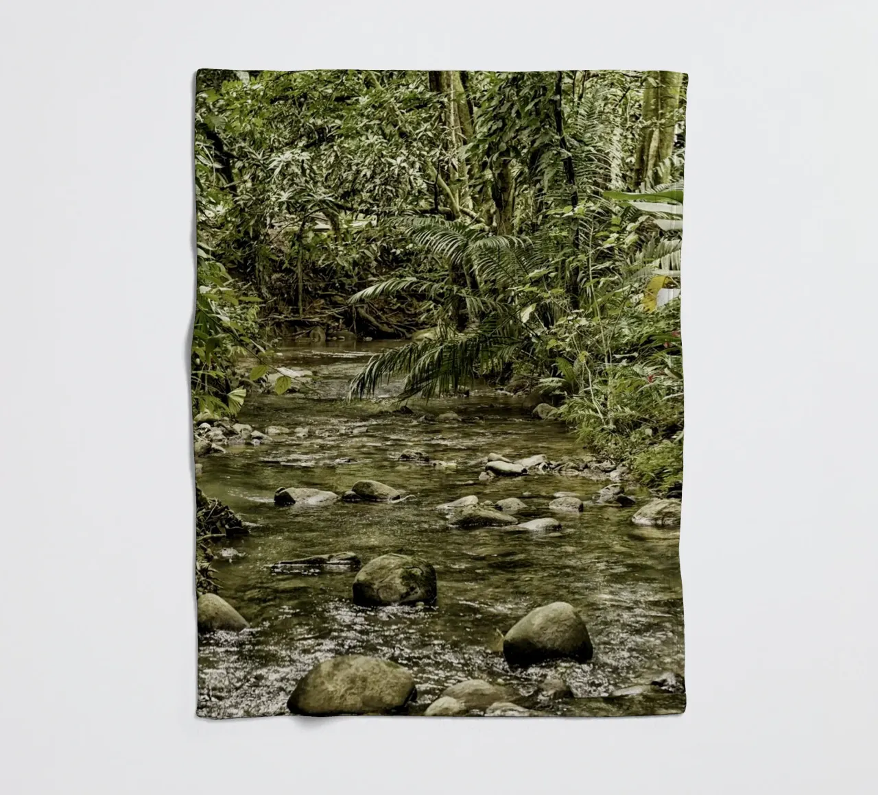 Jungle Stream – A Serene Oasis in the Wilderness coperta in pile da Curious Collections by Marielle Leenders