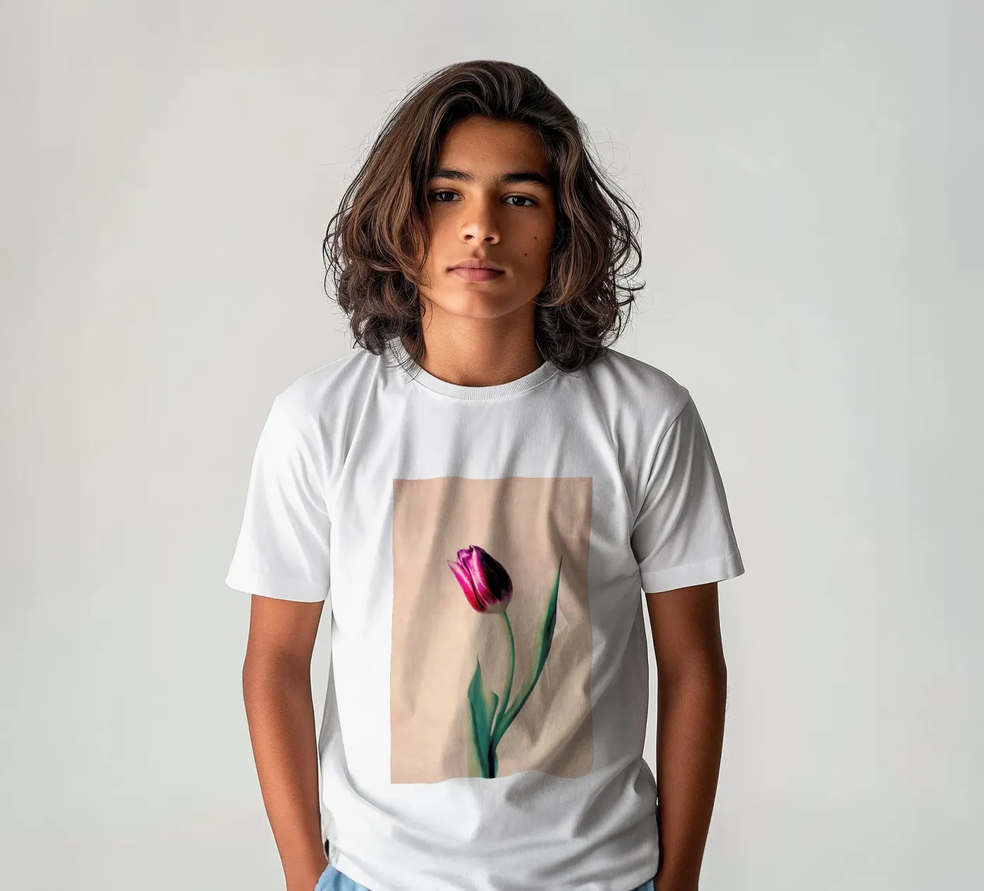 Tulip t-shirt bambini da Ingrid Beddoes