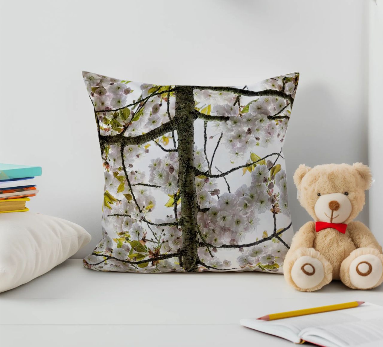 Underneath a Blossoming Tree cuscino da Curious Collections by Marielle Leenders