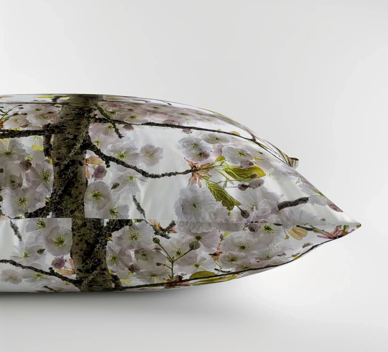 Underneath a Blossoming Tree cuscino da Curious Collections by Marielle Leenders
