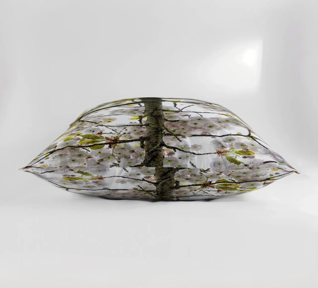 Underneath a Blossoming Tree cuscino da Curious Collections by Marielle Leenders