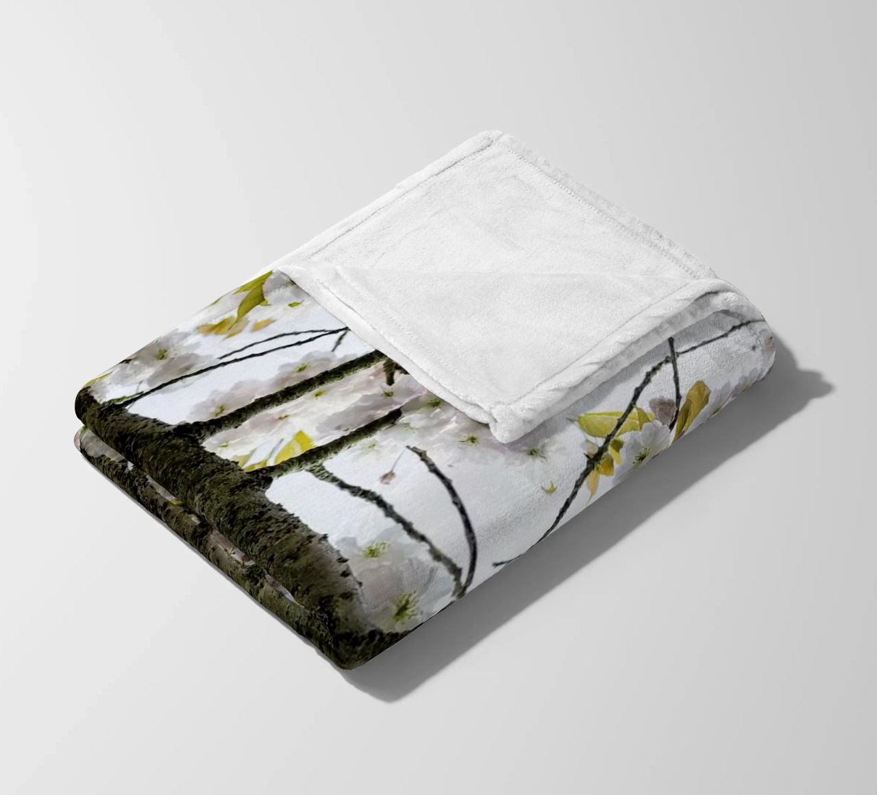 Underneath a Blossoming Tree coperta in pile da Curious Collections by Marielle Leenders