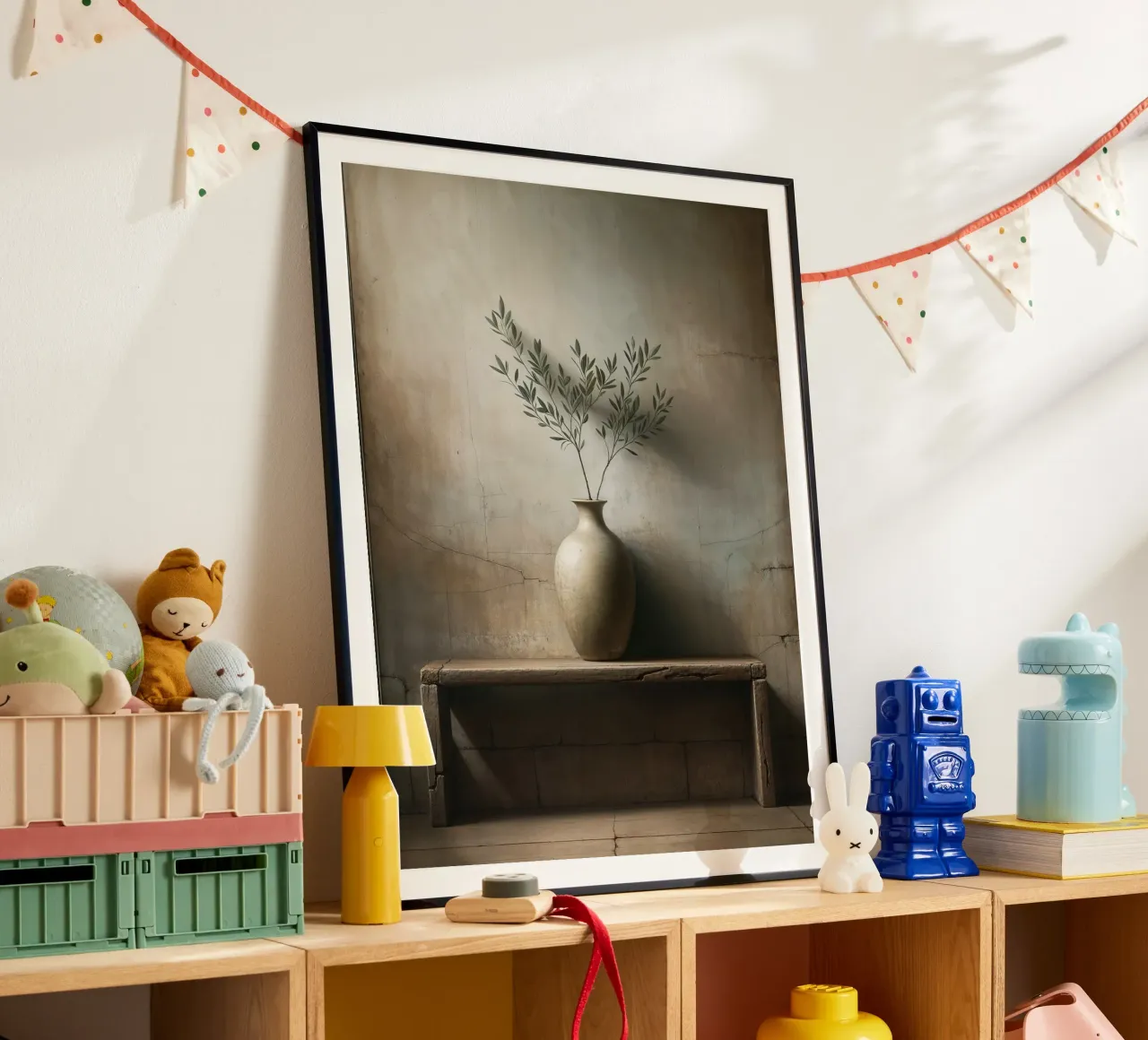 Olivenzweig in Vase Poster mit Aluminium Rahmen von VintageBotanics