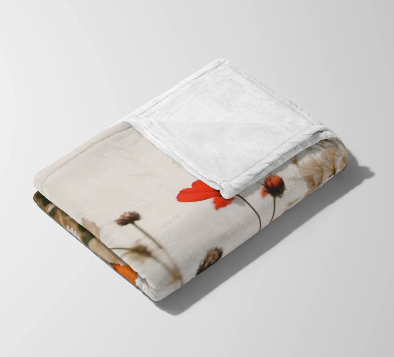 Campo di fiori selvatici con papaveri coperta in pile da VintageBotanics