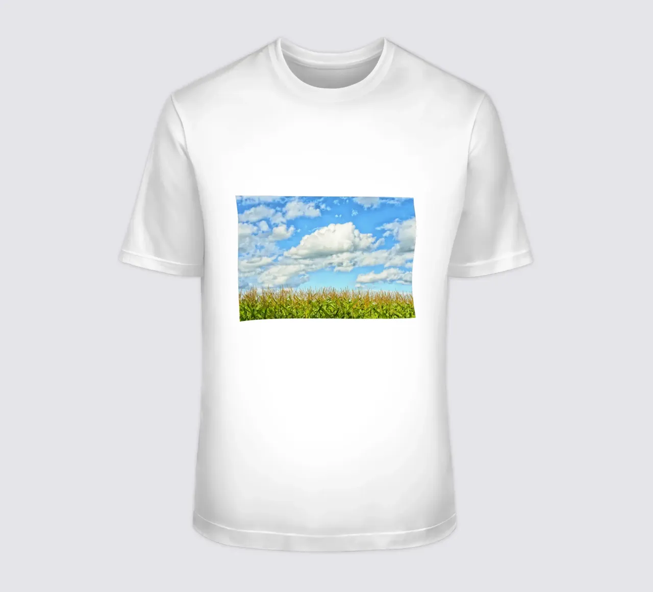 Cornfield Dreams – Where Earth Meets Sky t-shirt da Curious Collections by Marielle Leenders
