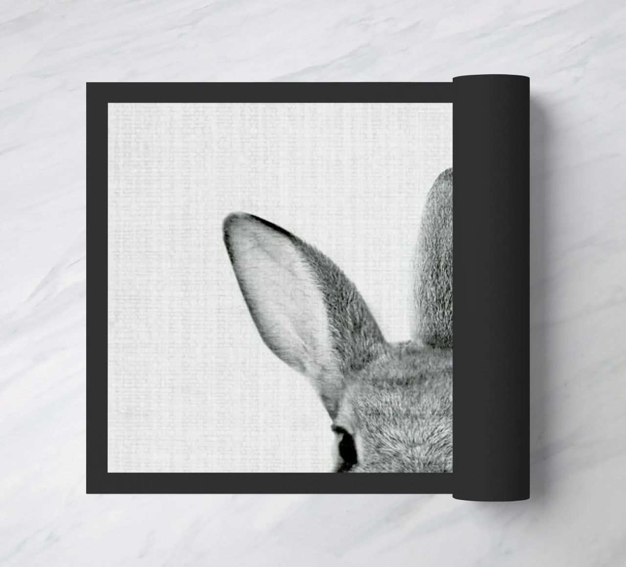 Peekaboo Bunny Fußmatte von Lila x Lola