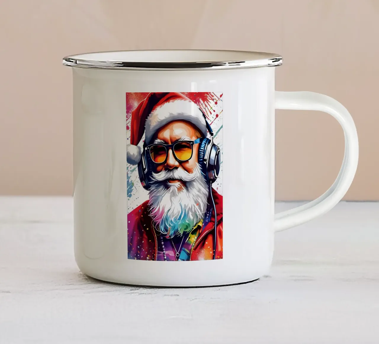 Babbo Natale con le cuffie tazza in smalto da Holidays