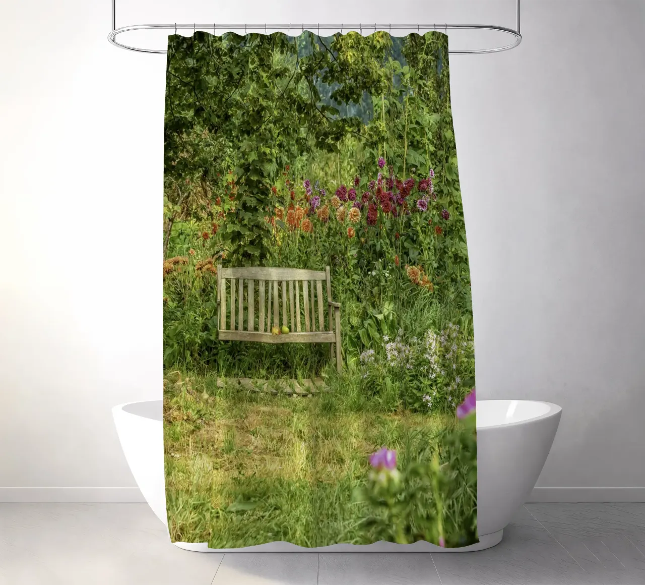 Bench nestled within a vibrant flower garden tenda da doccia da Curious Collections by Marielle Leenders