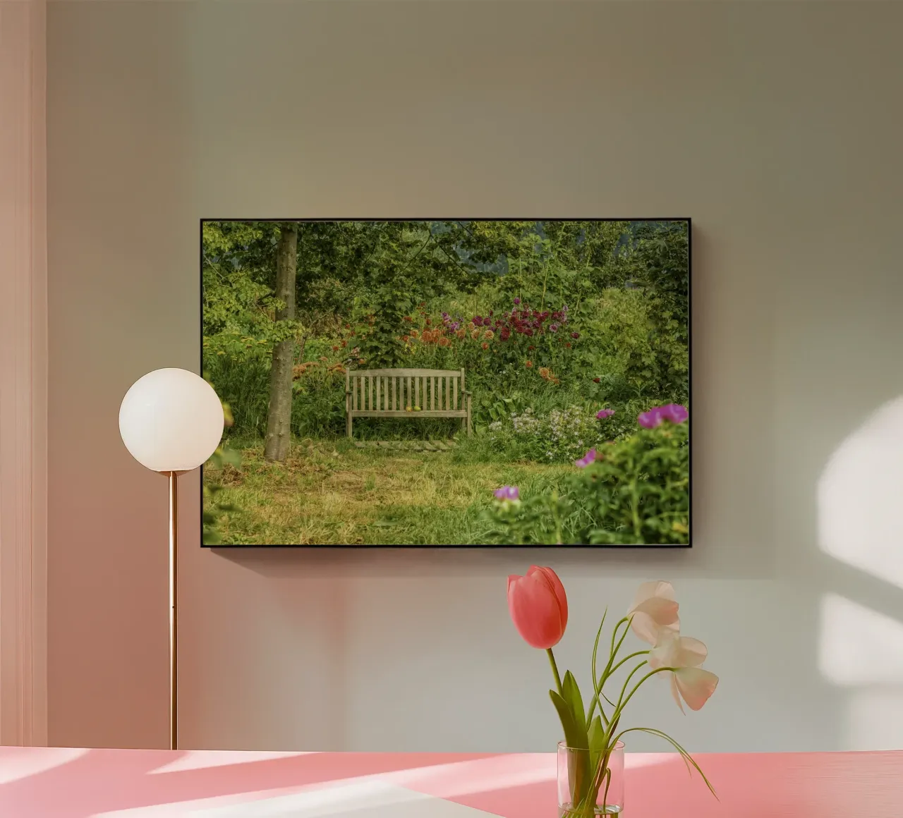 Bench nestled within a vibrant flower garden plexiglass da Curious Collections by Marielle Leenders