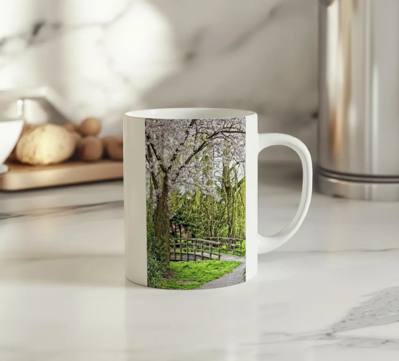 Pastel Pathway – Blossoms and Bridges in Harmony tazza in ceramica da Curious Collections by Marielle Leenders