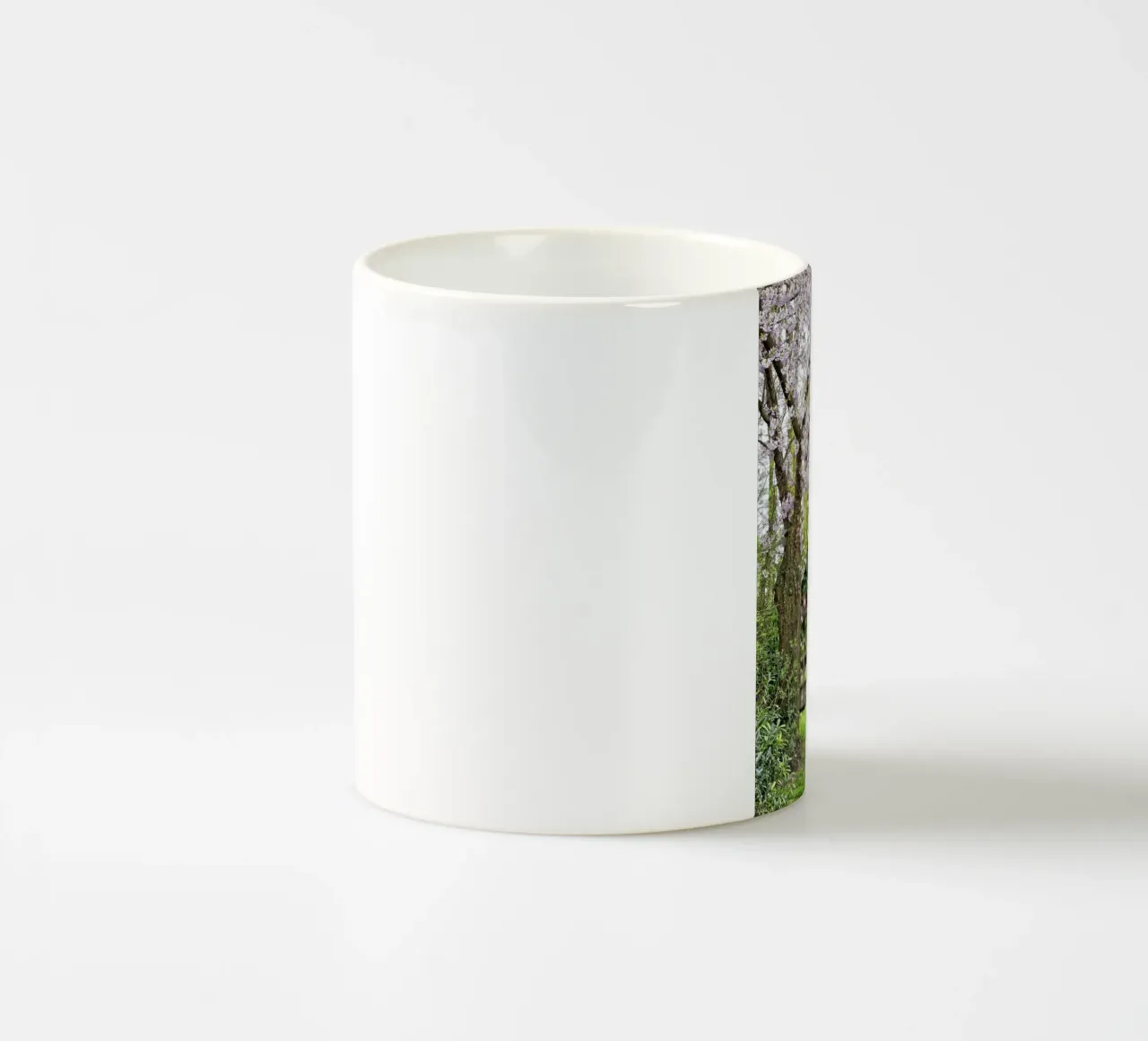Pastel Pathway – Blossoms and Bridges in Harmony tazza in ceramica da Curious Collections by Marielle Leenders