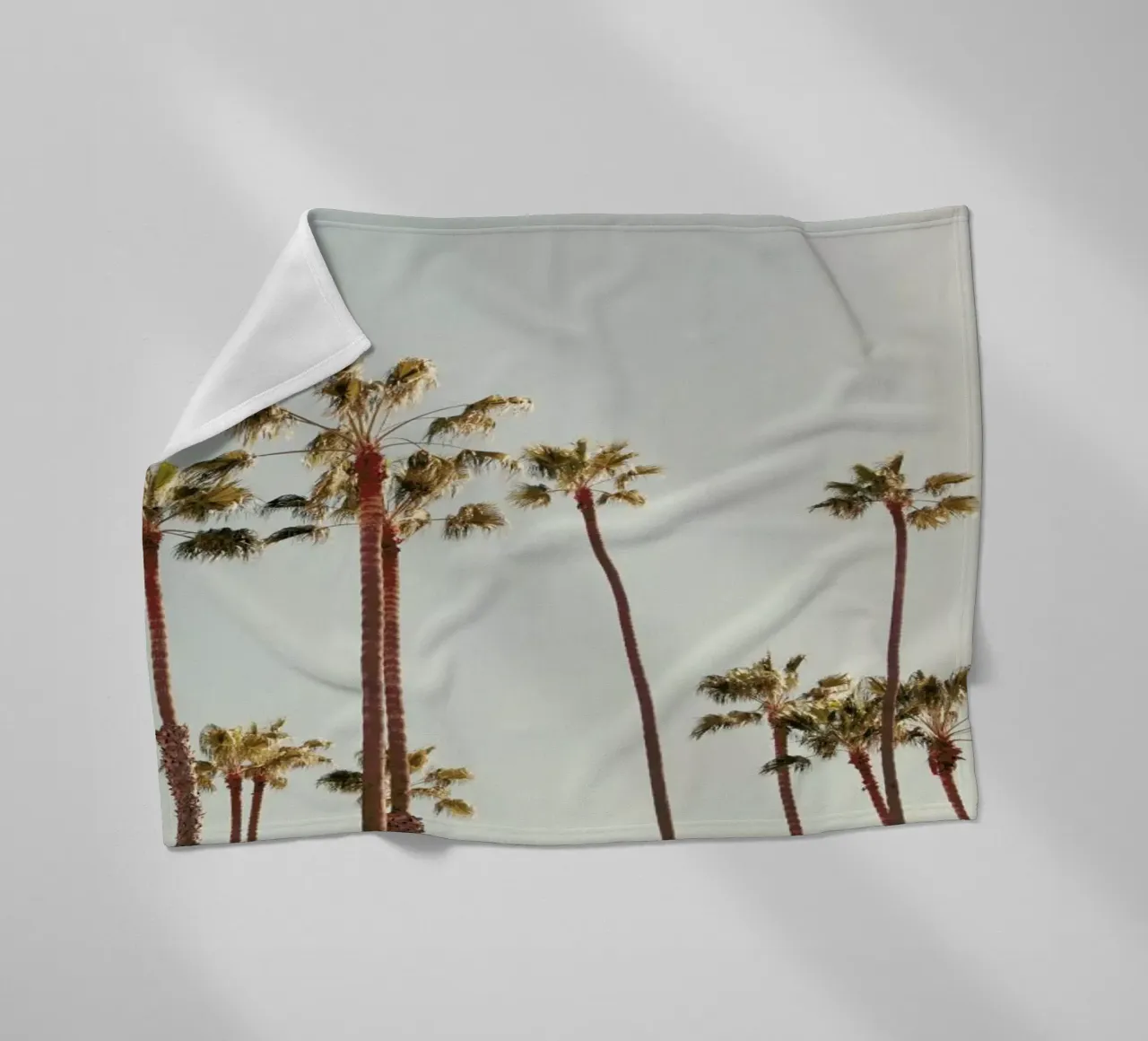 Palms Fleecedecke von Catherine McDonald