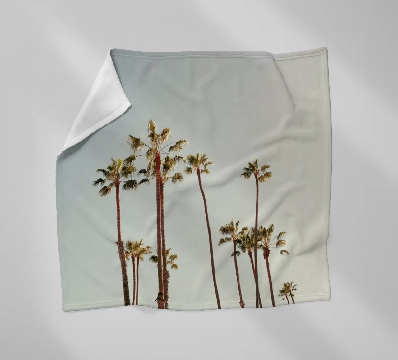 Palms Fleecedecke von Catherine McDonald