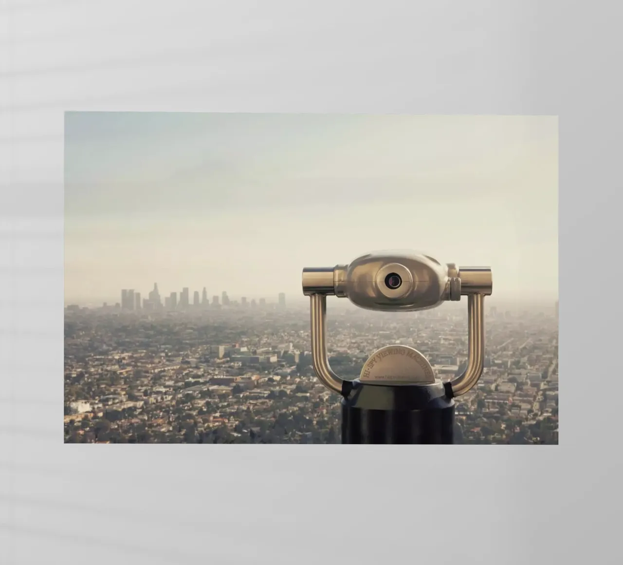 The View Los Angeles pellicola backlit da Catherine McDonald