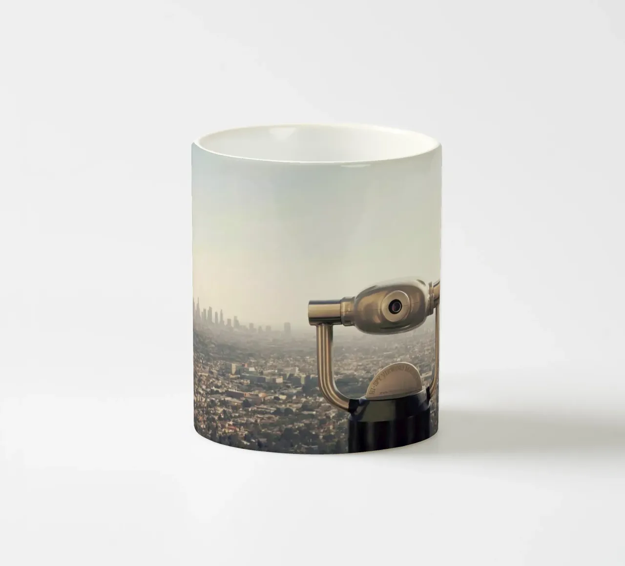 The View Los Angeles tazza in ceramica da Catherine McDonald