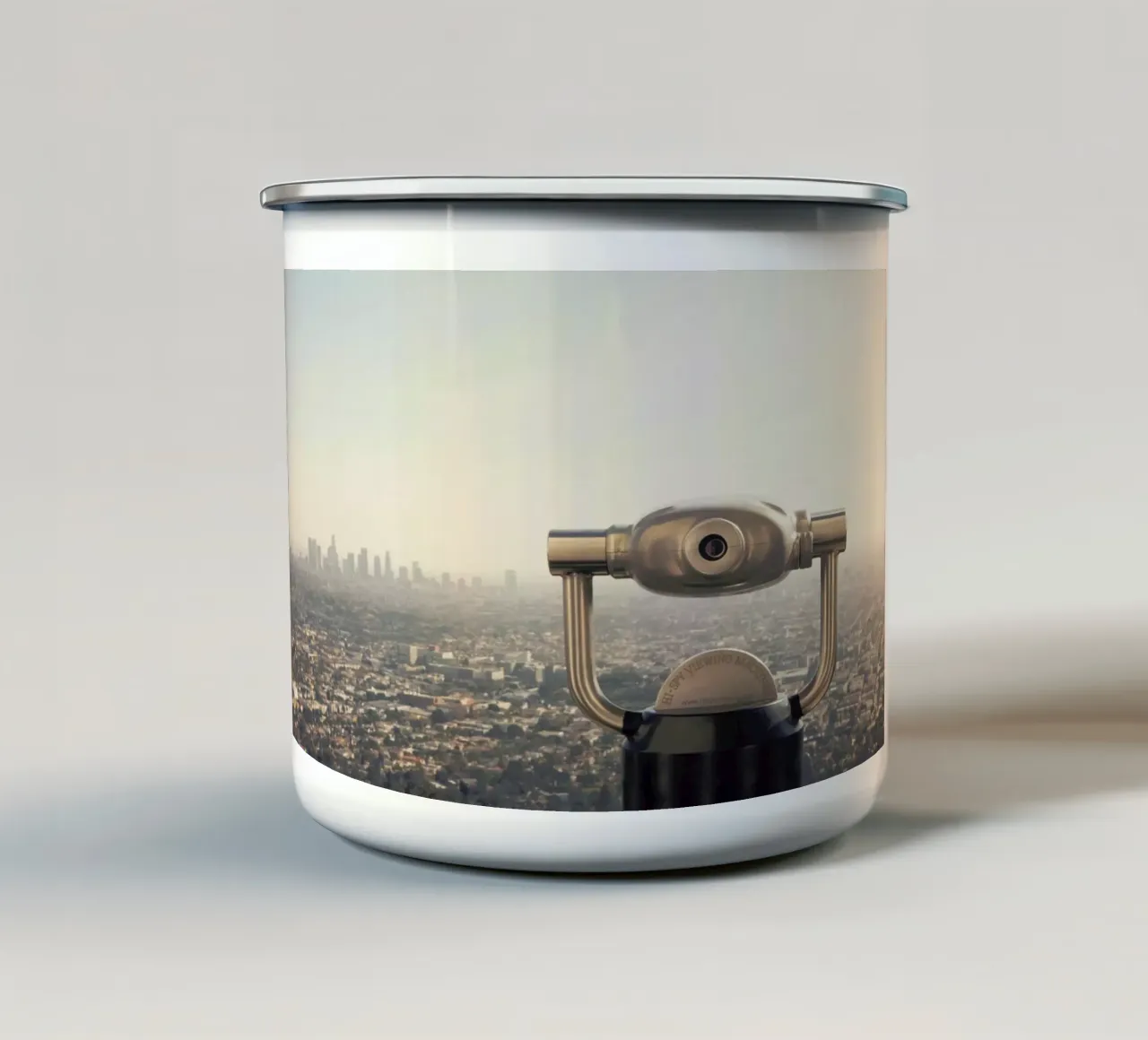 The View Los Angeles tazza in smalto da Catherine McDonald