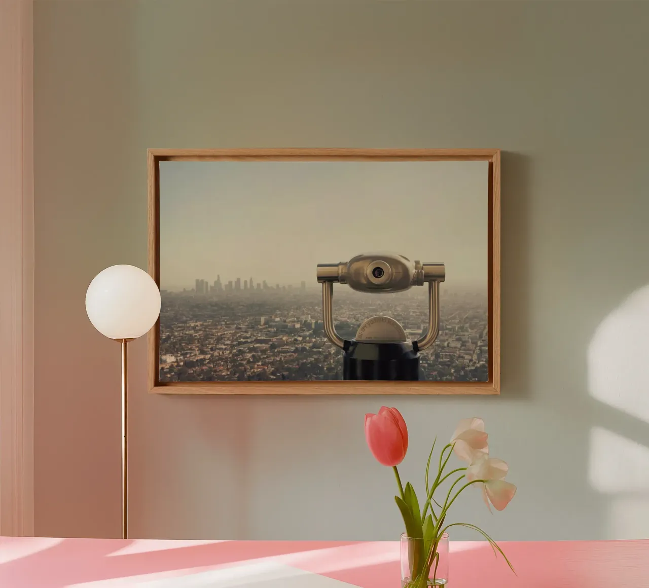 The View Los Angeles tela con Cornice a cassetta da Catherine McDonald